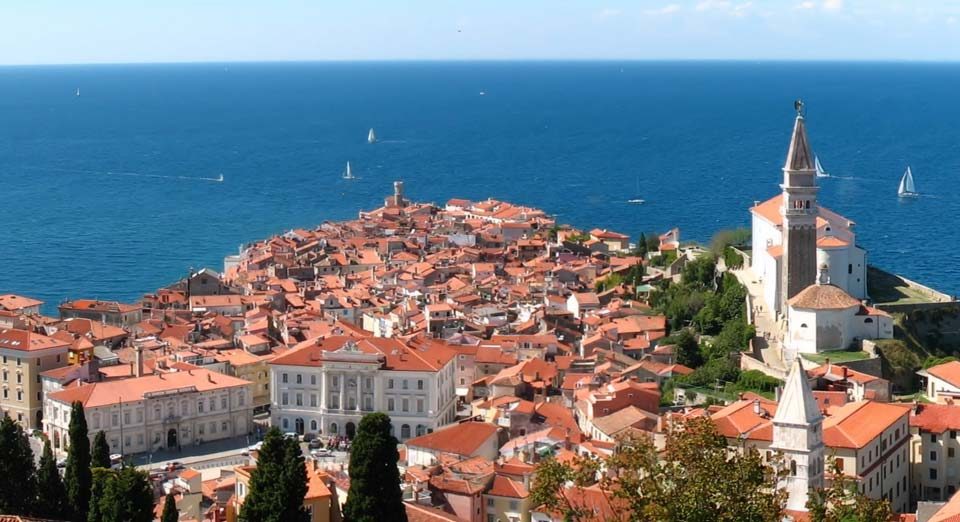 Van transport Belgrade - Piran 14 Piran Stadtpanorama