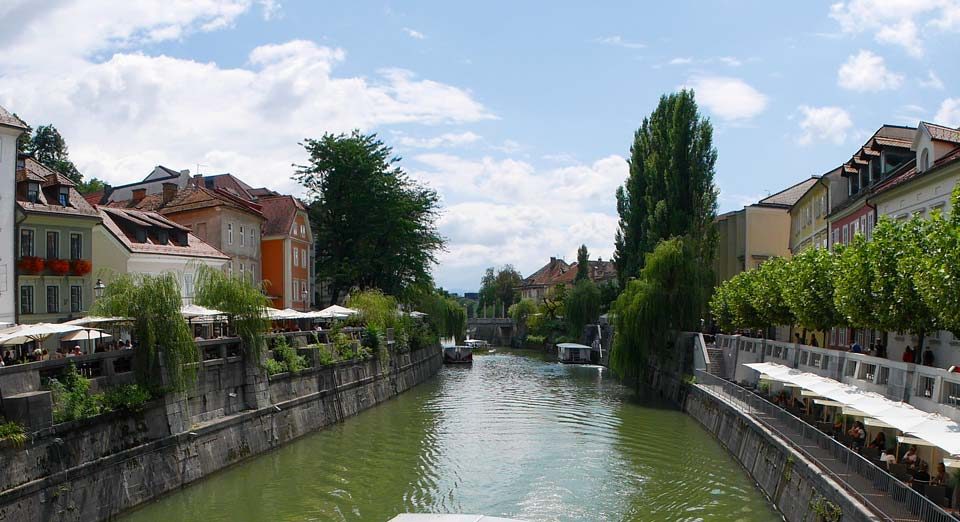 Kombi prevoz Beograd - Ljubljana 28 Kombi prevoz Beograd Mamutica Ljubljana
